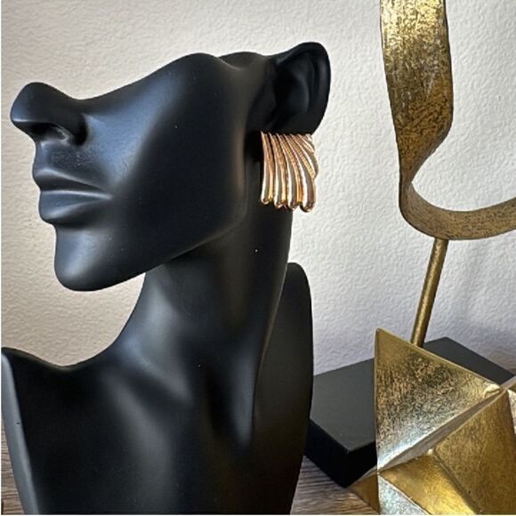 Vintage style stud earrings M62 - Picture 4 of 4